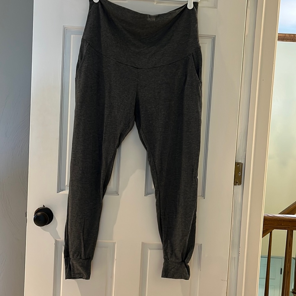 Maternity lounge pants